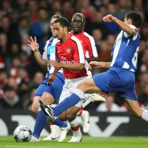 Theo Walcott (Arsenal) Nelson Benitez (Porto)