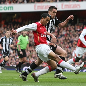 Theo Walcott (Arsenal) Sanchez Jose Enrique (Newcastle United) Arsenal 3