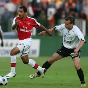 Theo Walcott (Arsenal) Print Theo Walcott (Arsenal) Print