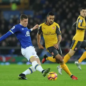 Theo Walcott Closes In on Ross Barkley: Everton vs Arsenal, Premier League 2016-17