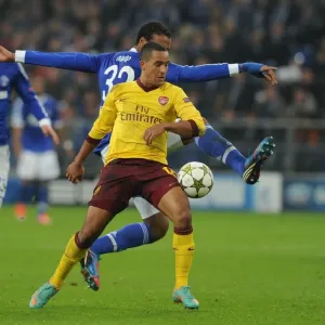 Theo Walcott Dashes Past Roman Neustadter: Arsenal vs. Schalke 2012-13 UEFA Champions League Theo Walcott Dashes Past Roman Neustadter: Arsenal vs. Schalke 2012-13 UEFA Champions League