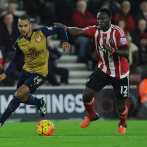 Theo Walcott Dashes Past Wanyama: Southampton vs. Arsenal, Premier League 2015-16