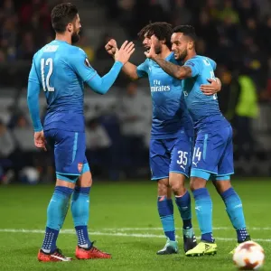 Theo Walcott, Mohamed Elneny, and Olivier Giroud Celebrate Arsenal's Goals Against FC BATE Borisov in Europa League Theo Walcott, Mohamed Elneny, and Olivier Giroud Celebrate Arsenal's Goals Against FC BATE Borisov in Europa League