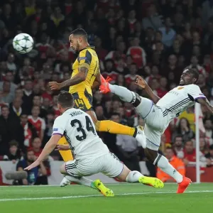Theo Walcott Scores First Goal of the Season for Arsenal Against FC Basel Theo Walcott Scores First Goal of the Season for Arsenal Against FC Basel