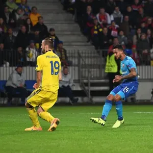 Theo Walcott Scores Against Igor Stasevich: Arsenal's Europa League Goal Theo Walcott Scores Against Igor Stasevich: Arsenal's Europa League Goal