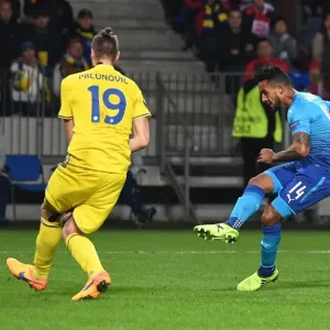 Theo Walcott Scores Against Igor Stasevich: Arsenal's Victory over BATE Borisov in Europa League Theo Walcott Scores Against Igor Stasevich: Arsenal's Victory over BATE Borisov in Europa League