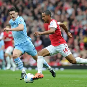 Theo Walcott vs. Gareth Barry: Battle at Emirates Stadium (Arsenal v Manchester City, 2011-12) Theo Walcott vs. Gareth Barry: Battle at Emirates Stadium (Arsenal v Manchester City, 2011-12)