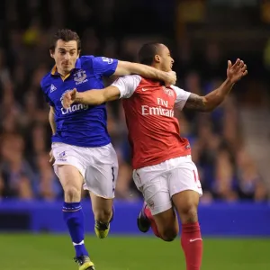 Theo Walcott vs Leighton Baines: Intense Rivalry at Goodison Park (Everton vs Arsenal, Premier League, 2011-12)