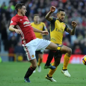 Theo Walcott vs. Matteo Darmian: Battle at Old Trafford - Manchester United vs. Arsenal, Premier League 2016-17 Theo Walcott vs. Matteo Darmian: Battle at Old Trafford - Manchester United vs. Arsenal, Premier League 2016-17