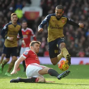 Theo Walcott vs Michael Carrick: A Premier League Showdown at Old Trafford (Manchester United vs Arsenal, 2015/16) Theo Walcott vs Michael Carrick: A Premier League Showdown at Old Trafford (Manchester United vs Arsenal, 2015/16)