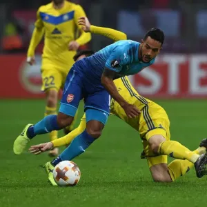 Theo Walcott vs. Mirko Ivanic: A Europa League Battle Theo Walcott vs. Mirko Ivanic: A Europa League Battle