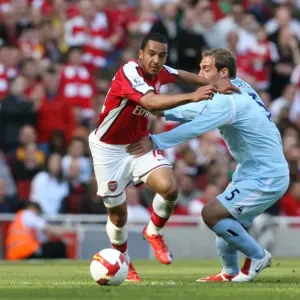 Theo Walcott vs. Pablo Zabaleta: Arsenal's Double Victory over Manchester City, 4-4-2009 Theo Walcott vs. Pablo Zabaleta: Arsenal's Double Victory over Manchester City, 4-4-2009