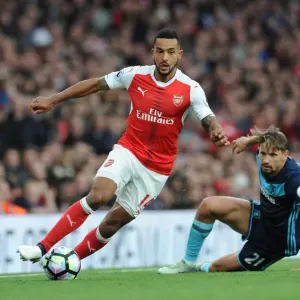 Theo Walcott's Agile Moves: Arsenal's Brilliant Attack Outwits Gaston Ramirez (Arsenal vs Middlesbrough, 2016-17) Theo Walcott's Agile Moves: Arsenal's Brilliant Attack Outwits Gaston Ramirez (Arsenal vs Middlesbrough, 2016-17)
