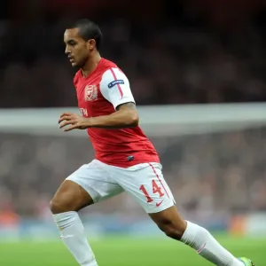 Theo Walcott's Battle: Arsenal vs Marseille - 0:0 Group F Showdown (November 1, 2011) Theo Walcott's Battle: Arsenal vs Marseille - 0:0 Group F Showdown (November 1, 2011)