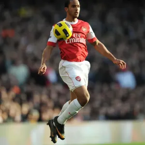 Theo Walcott's Brace: Arsenal Cruise Past Wolverhampton Wanderers 2-0 in Premier League