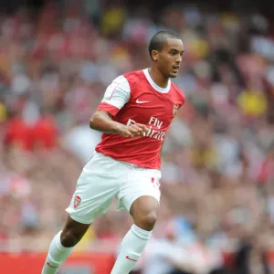 Theo Walcott's Brace: Arsenal's Comeback Victory over Celtic in Emirates Cup (2010-11)