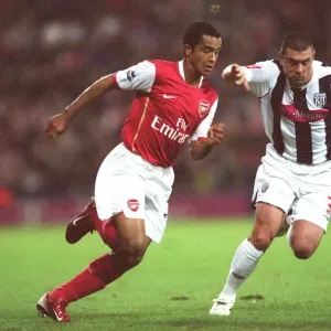 Theo Walcott's Brace Leads Arsenal to 2-0 Carling League Cup Victory over West Bromwich Albion