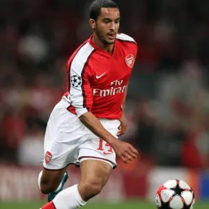 Theo Walcott's Brilliant Performance: Arsenal 2-0 Standard Liege, UEFA Champions League, Group H, Emirates Stadium (November 24, 2009)