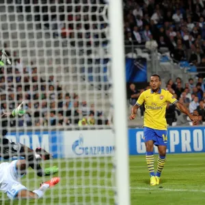 Theo Walcott's Champion Goal: Arsenal Triumphs over Marseille Theo Walcott's Champion Goal: Arsenal Triumphs over Marseille