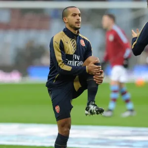 Theo Walcott's Focused Pre-Match Routine: Arsenal vs. Aston Villa, Premier League 2015-16 Theo Walcott's Focused Pre-Match Routine: Arsenal vs. Aston Villa, Premier League 2015-16
