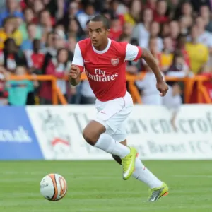 Theo Walcott's Star Performance: Arsenal Dominates Barnet 4-0 in Pre-Season Friendly Theo Walcott's Star Performance: Arsenal Dominates Barnet 4-0 in Pre-Season Friendly
