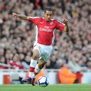 Theo Walcott's Strike: Arsenal's 1-0 FA Premier League Victory Over Wolverhampton Wanderers, 2010
