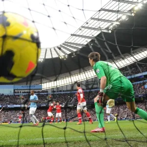 Theo Walcott's Stunner: Arsenal's First Goal vs. Manchester City (2013-14) Theo Walcott's Stunner: Arsenal's First Goal vs. Manchester City (2013-14)