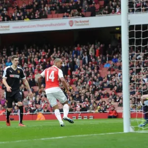 Theo Walcott's Stunning Goal: Arsenal's Victory Over Watford, Premier League 2015-16 Theo Walcott's Stunning Goal: Arsenal's Victory Over Watford, Premier League 2015-16