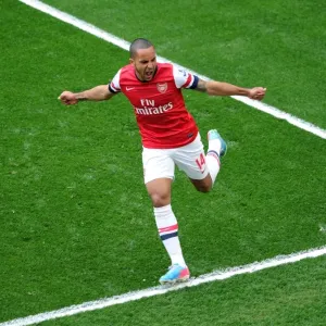 Theo Walcott's Thrilling Goal: Arsenal's Victory Over Manchester United, Premier League 2012-13 - A Highlight of Arsenal Football Club Theo Walcott's Thrilling Goal: Arsenal's Victory Over Manchester United, Premier League 2012-13 - A Highlight of Arsenal Football Club
