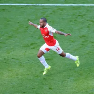 Theo Walcott's Thrilling Goal: Arsenal's Victory Over Stoke City, Premier League 2015-16 Theo Walcott's Thrilling Goal: Arsenal's Victory Over Stoke City, Premier League 2015-16