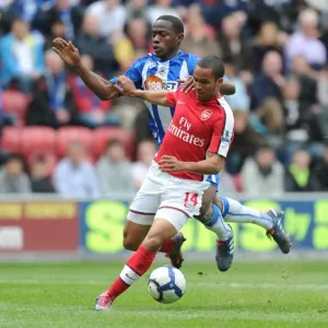 Theo Walcott's Thrilling Goal Past Figueroa: Arsenal's First in 3:2 Comeback at Wigan