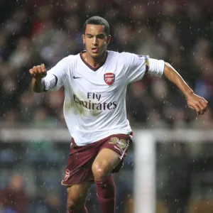 Theo Walcott's Unforgettable Performance: Arsenal's 1-2 Victory Over Aston Villa (December 2007)