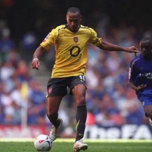 Thierry Henry (Arsenal) Claude Makelele (Chelsea). Arsenal 1: 2 Chelsea