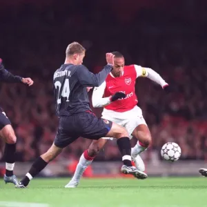 Thierry Henry (Arsenal) Elvir Rahimic, Vasili Berezutskiy and Dudu (CSKA)