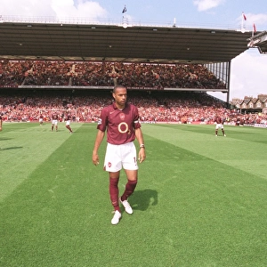 Thierry Henry (Arsenal) in front of the North Bank before the match