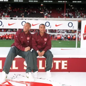 Thierry Henry and Ashley Cole (Arsenal) on the Final Salute stage