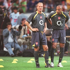 Thierry Henry and Dennis Bergkamp (Arsenal). Ajax 0: 1 Arsenal