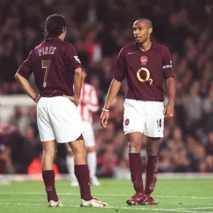 Thierry Henry und Robert Pires (Arsenal). Arsenal besiegt Sunderland mit 3:1 Thierry Henry und Robert Pires (Arsenal). Arsenal besiegt Sunderland mit 3:1
