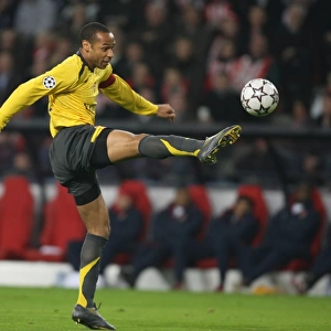 Thierry Henry's Champion Moment: Arsenal's 1:0 Win Over PSV Eindhoven, UEFA Champions League, 2007