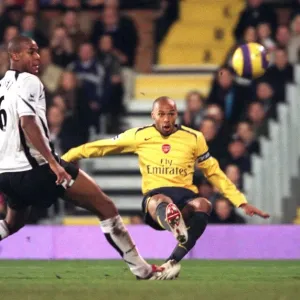 Thierry Henry's Controversial Goal Disallowed: Arsenal vs. Fulham, 29/11/06