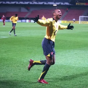 Thierry Henry's Euphoric First Goal: Arsenal's UEFA Champions League Victory Over Sparta Prague (18/10/2005)