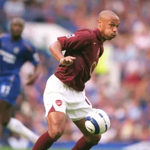 Thierry Henry's Glory: Arsenal's Unforgettable 1-0 Victory Over Chelsea at Stamford Bridge, 2005 Thierry Henry's Glory: Arsenal's Unforgettable 1-0 Victory Over Chelsea at Stamford Bridge, 2005