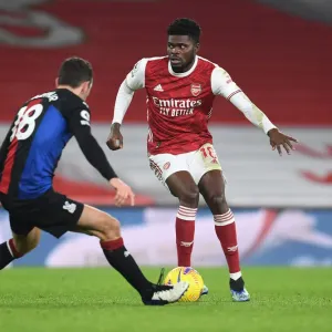 Thomas Partey in Action: Empty Emirates Stadium - Arsenal vs. Crystal Palace, Premier League 2021