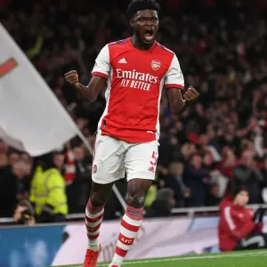Thomas Partey Scores First Arsenal Goal: Arsenal 1-0 Aston Villa (2021-22) Thomas Partey Scores First Arsenal Goal: Arsenal 1-0 Aston Villa (2021-22)