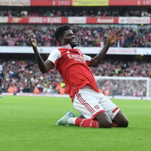 Thomas Partey's Stunner: Arsenal's 4-0 Rout of Nottingham Forest (2022-23 Premier League) Thomas Partey's Stunner: Arsenal's 4-0 Rout of Nottingham Forest (2022-23 Premier League)