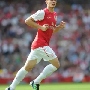 Thomas Vermaelen in Action for Arsenal against New York Red Bulls at Emirates Cup, 2011