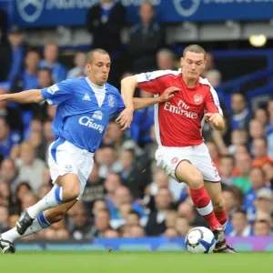 Thomas Vermaelen (Arsenal) Leon Osman (Everton) Thomas Vermaelen (Arsenal) Leon Osman (Everton)