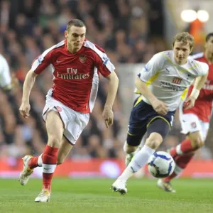 Thomas Vermaelen (Arsenal) Roman Pavlyuchenko (Tottenham). Tottenham Hotspur 2: 1 Arsenal