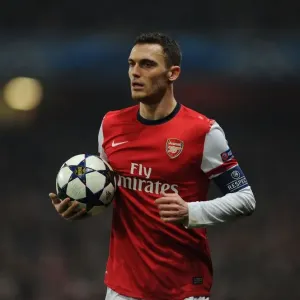 Thomas Vermaelen: Arsenal's Defensive Wall Against Bayern Munich in the 2012-13 Champions League