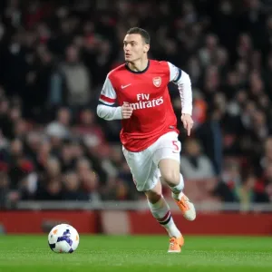 Thomas Vermaelen Focuses in Arsenal's Battle Against Swansea City (2013-14)